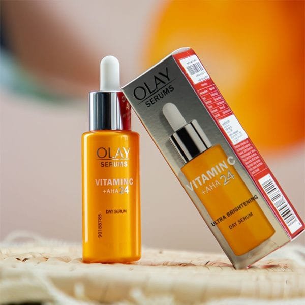 Olay Vitamin C + AHA 24 Ultra Brightening Day Serum – 40ml
