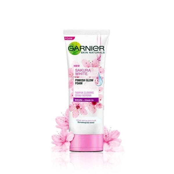 Garnier Sakura Glow Glowing Face Wash 100ml